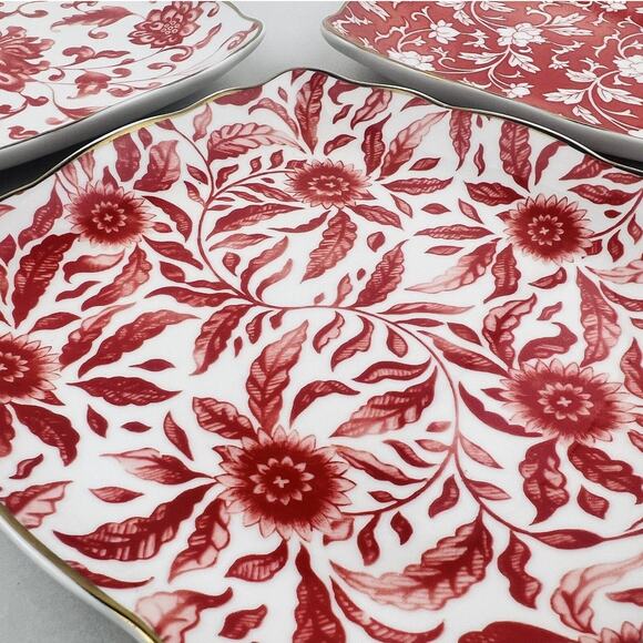 Williams Sonoma Marlo Thomas Floral Appetizer Plates SET OF 4 Toile Red White - Picture 8 of 12